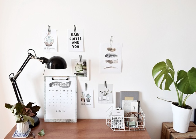 biurko, aranżacja biurka w stylu skandynawskim, posters, plakaty w domowym biurze